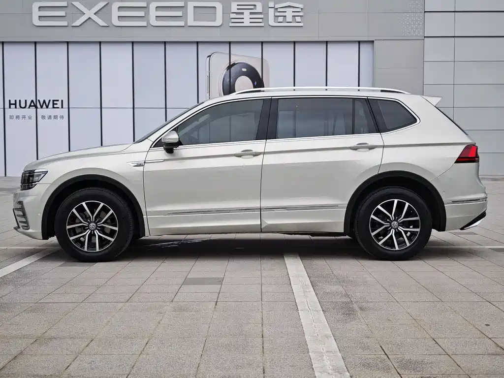 Volkswagen Tiguan L Plug-In Hybrid 2019 — фото 20
