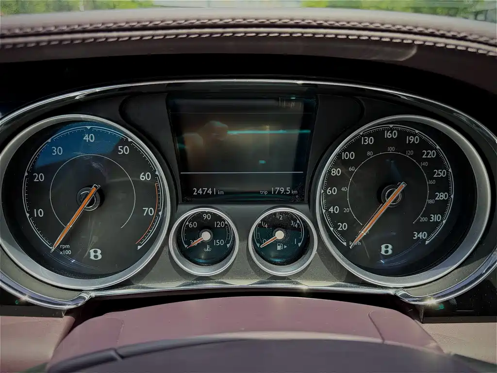 Bentley Flying Spur 2020 — фото 20