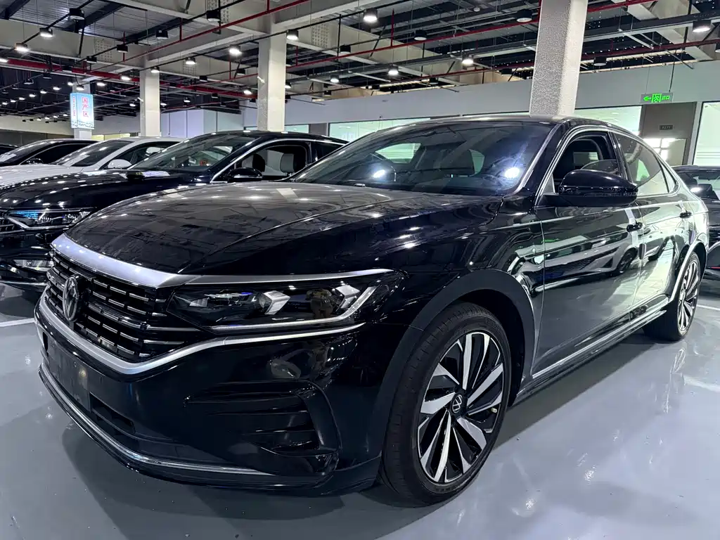 Volkswagen Passat 2023
