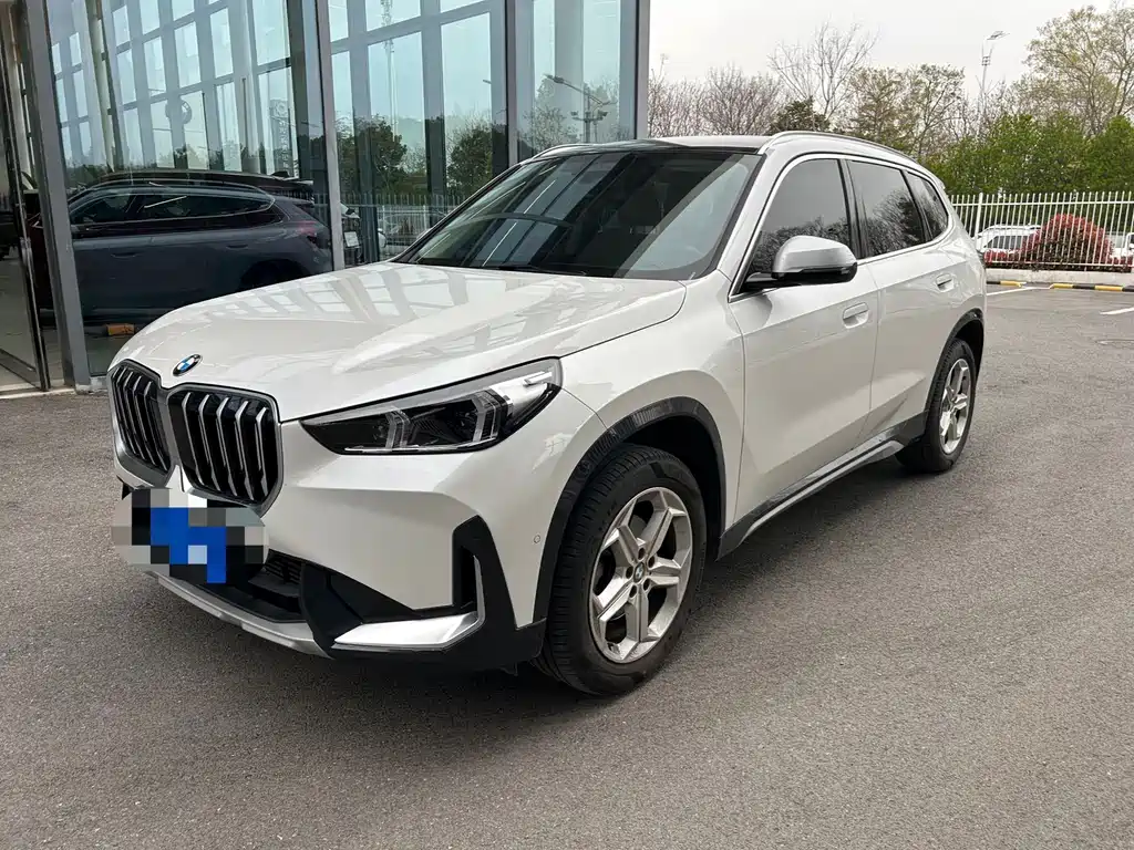 BMW X1 2023 — фото 1
