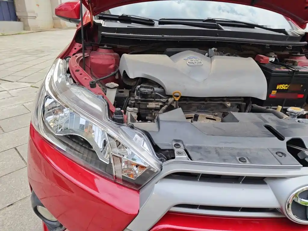 Toyota Yaris L 2015 — фото 20
