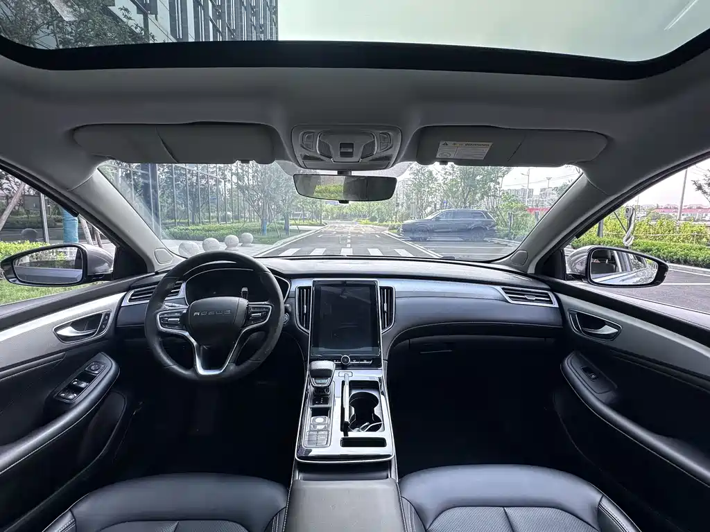 Roewe i6 MAX New Energy 2022 — фото 9
