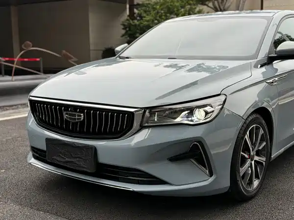 Geely Emgrand 2023