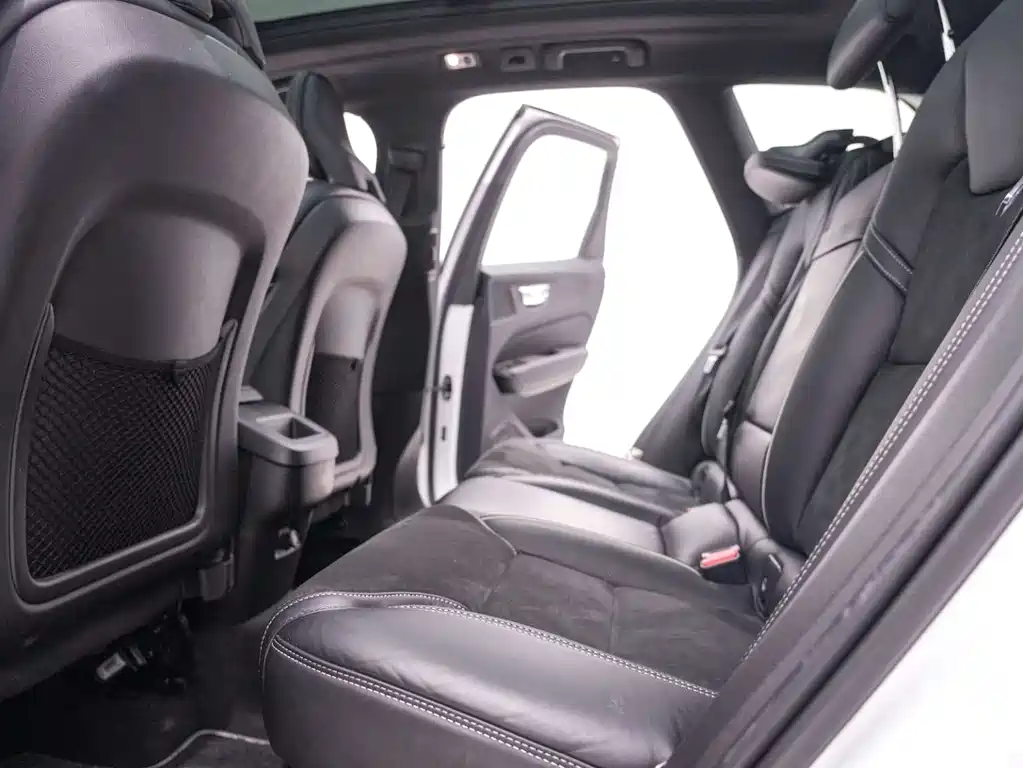Volvo XC60 2019 — фото 24