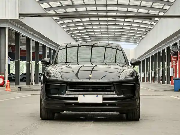 Porsche Macan 2024