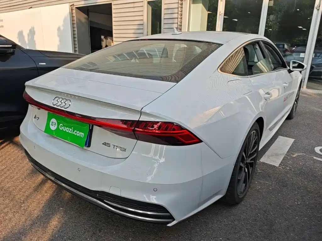 Audi A7 2024 — фото 7