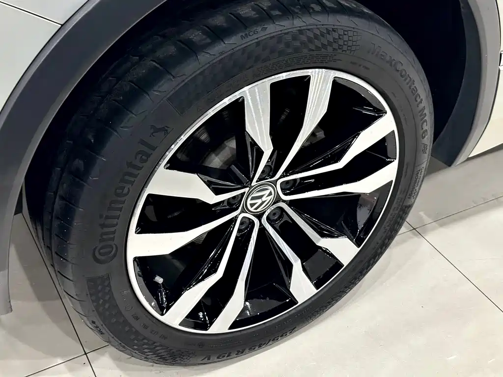 Volkswagen Tiguan L 2019 — фото 28