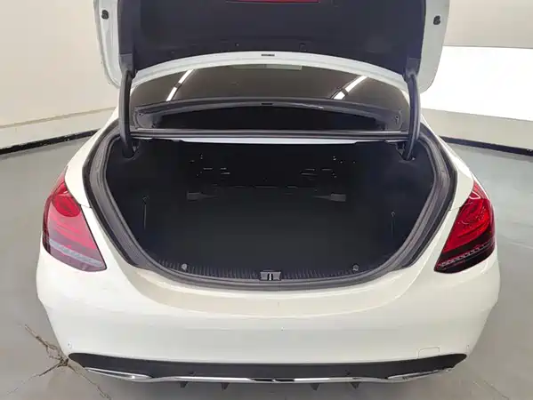 Mercedes-Benz C-Class 2020