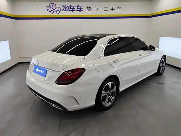 Mercedes-Benz C-Class 2020