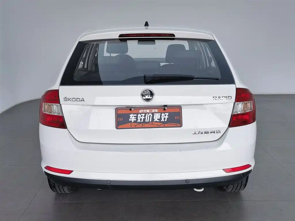 Skoda Rapid Spaceback 2017 — фото 4