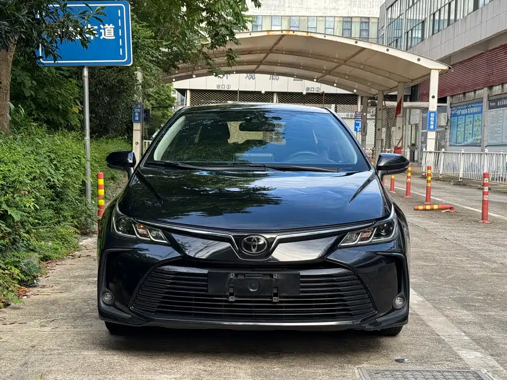 Toyota Corolla 2020 — фото 2