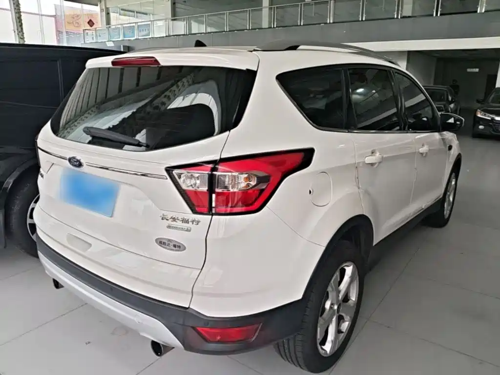 Ford Kuga 2017 — фото 7