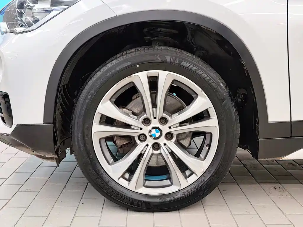BMW X1 2018 — фото 4