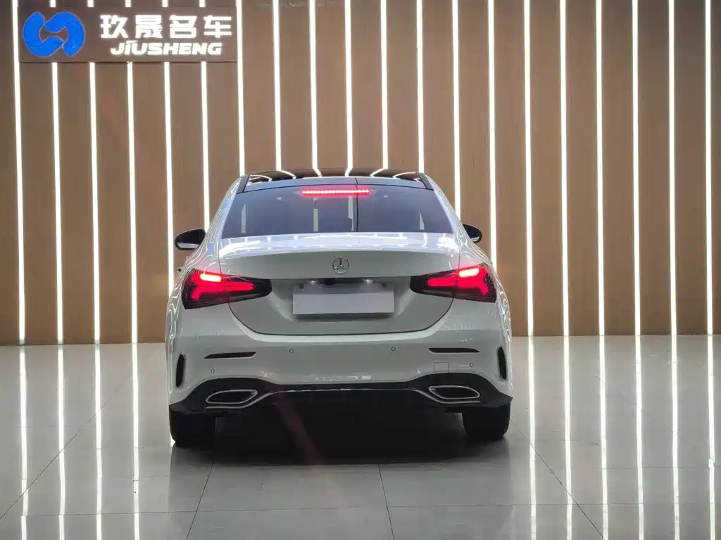Mercedes-Benz A-Class 2023 — фото 5