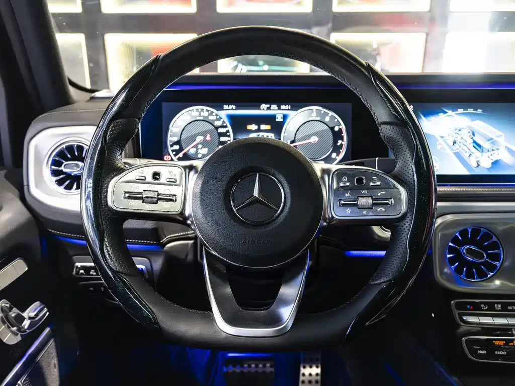 Mercedes-Benz G-Class 2023 — фото 16
