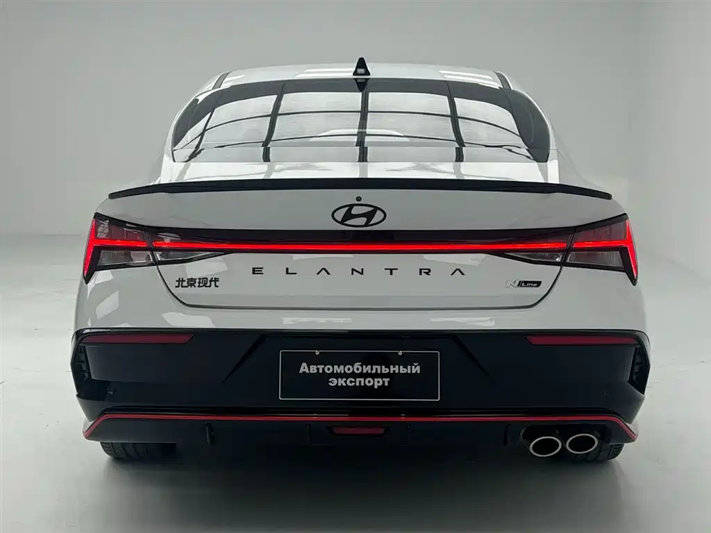 Hyundai Elantra 2024 — фото 11
