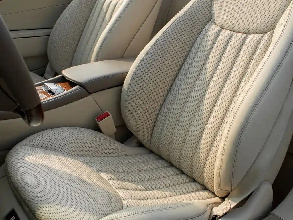 Mercedes-Benz SL-Class 2010 — фото 15