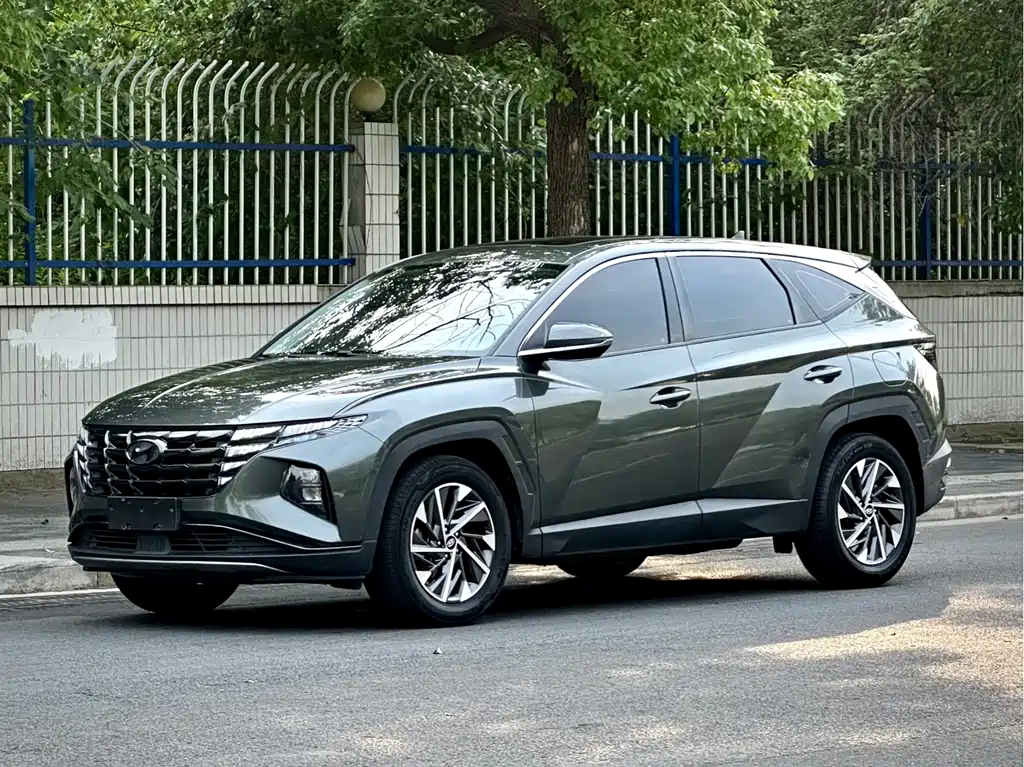 Hyundai Tucson 2022 — фото 1