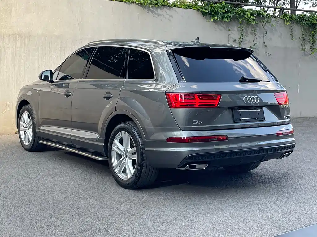 Audi Q7 2016 — фото 5