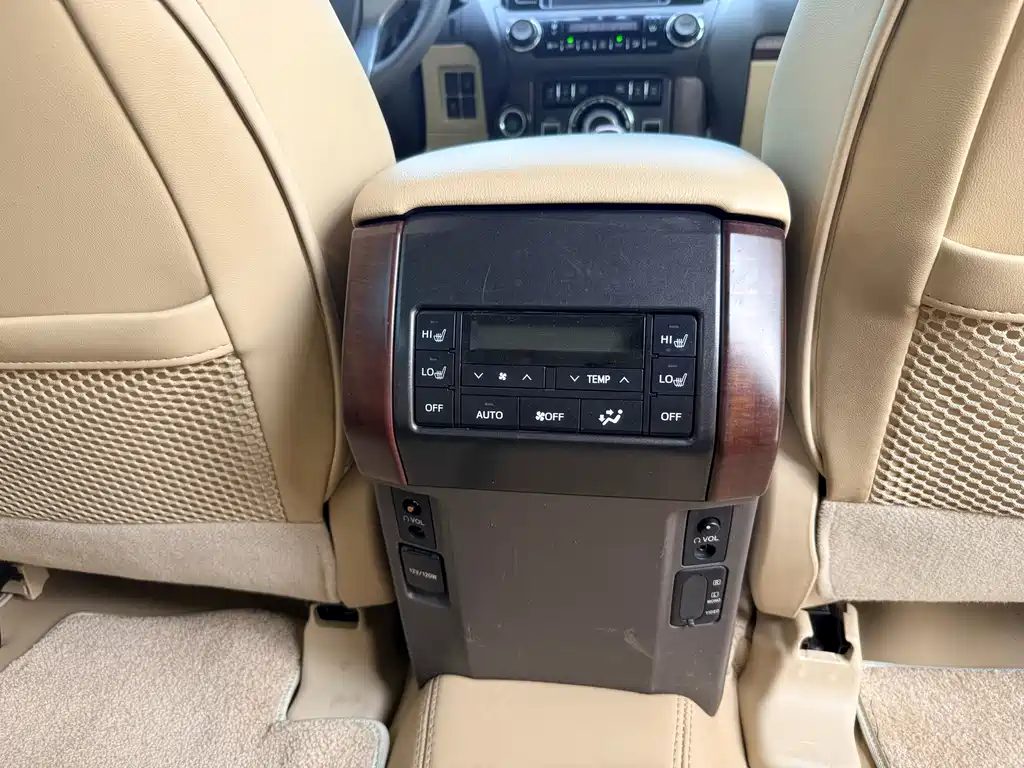 Toyota Prado 2016 — фото 15