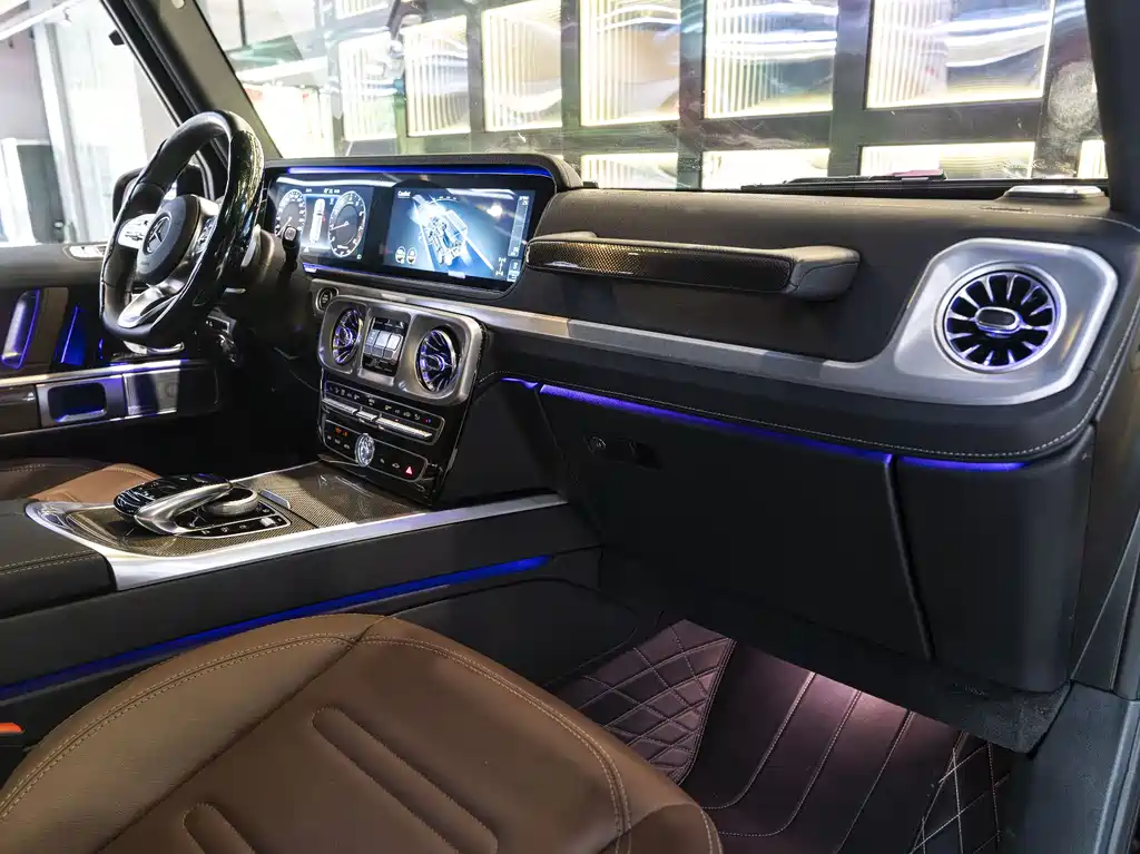 Mercedes-Benz G-Class 2023 — фото 14