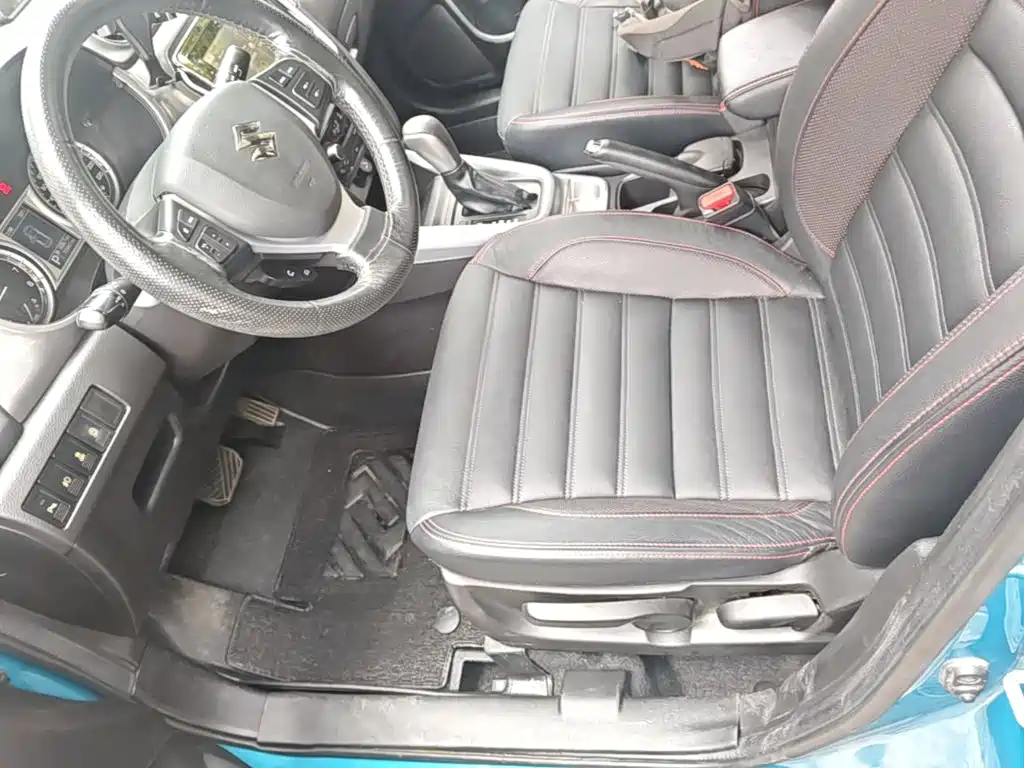 Suzuki Vitara 2016 — фото 15