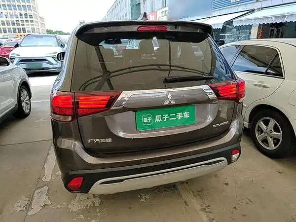 Mitsubishi Outlander 2019