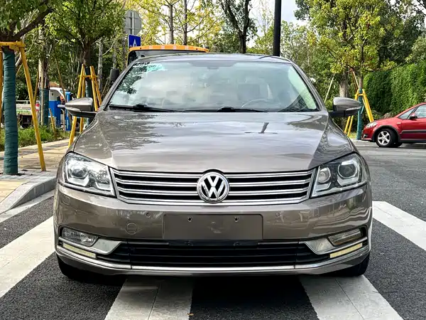 Volkswagen Magotan 2013