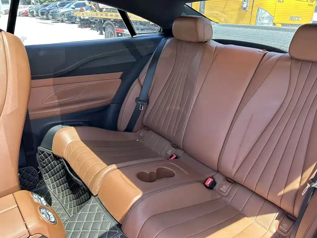 Mercedes-Benz E-Class 2020 — фото 12