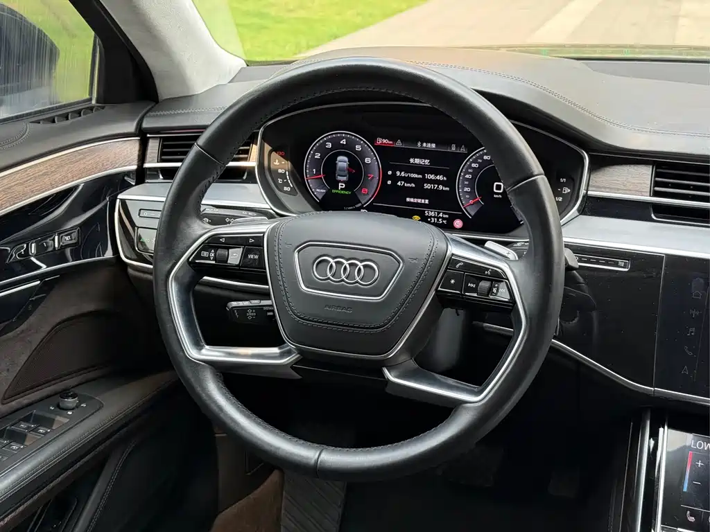 Audi A8 2019 — фото 5