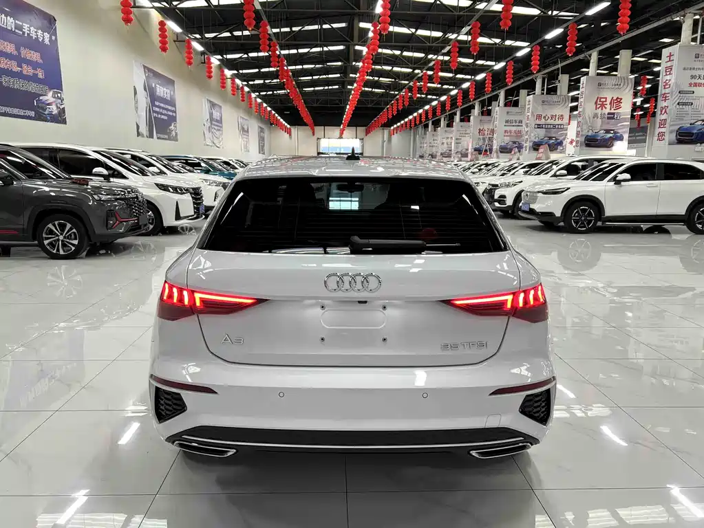 Audi A3 2023 — фото 5