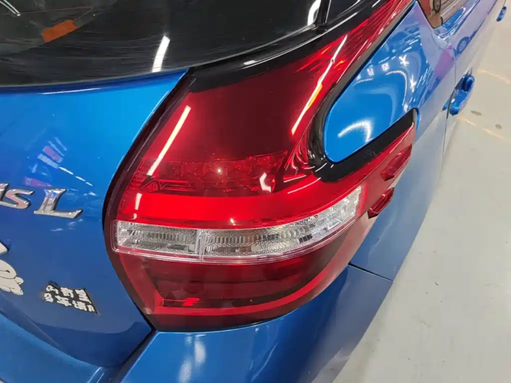 Toyota Yaris L 2018 — фото 8