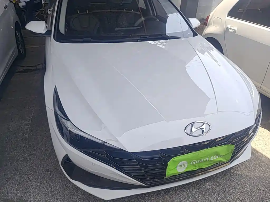 Hyundai Elantra 2021