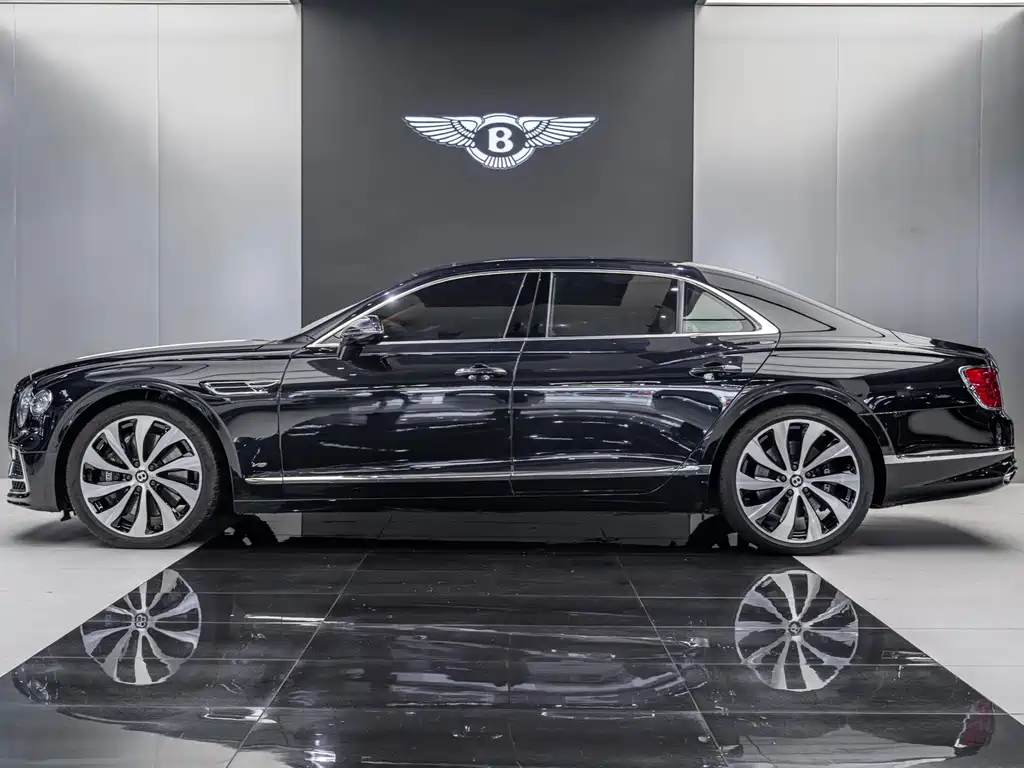 Bentley Flying Spur 2022 — фото 14
