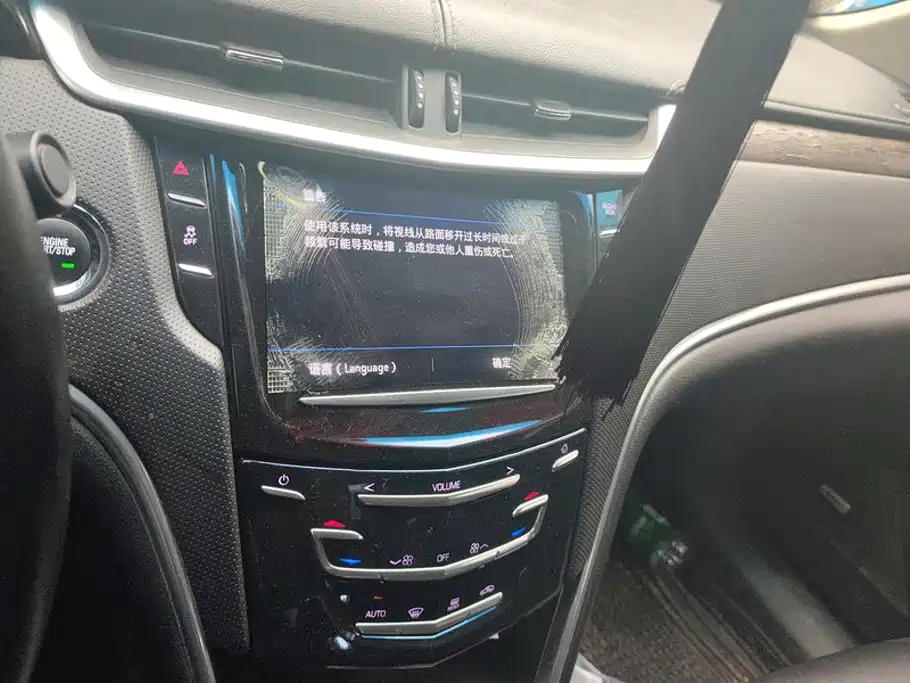 Cadillac XTS 2019 — фото 13