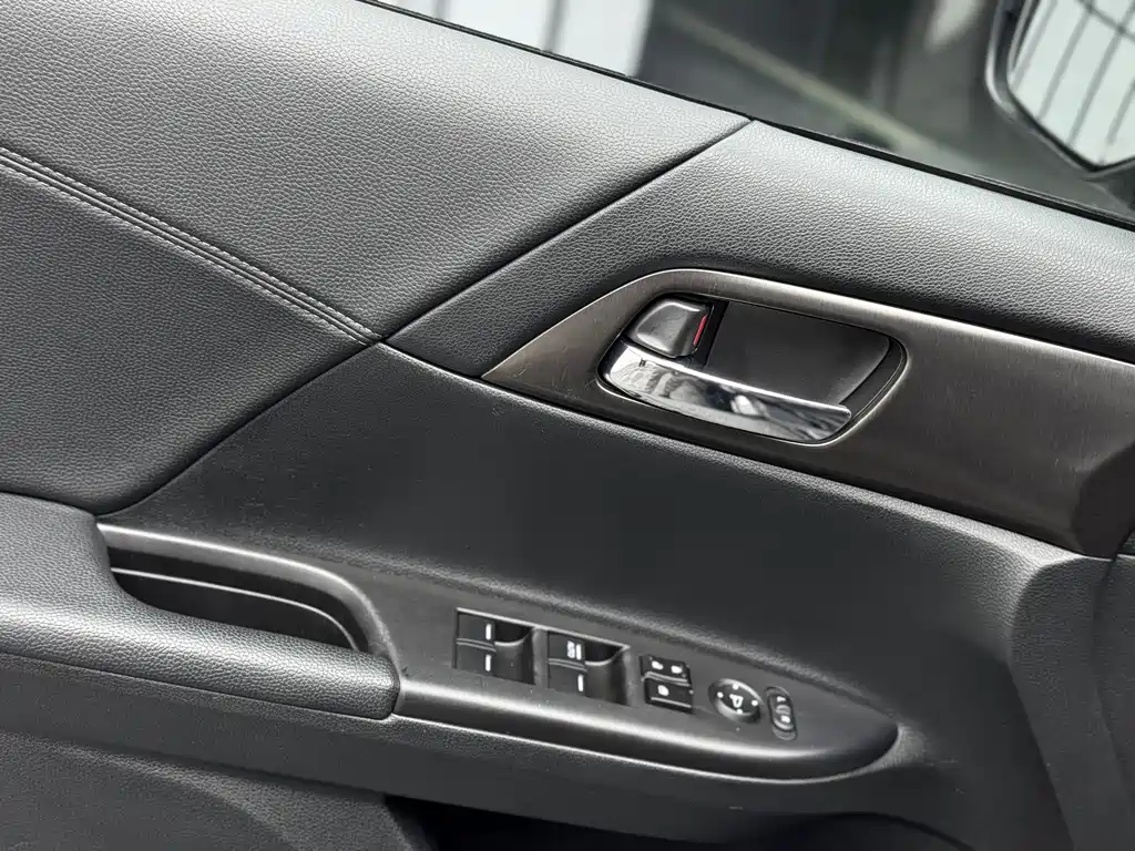Honda Accord 2014 — фото 9