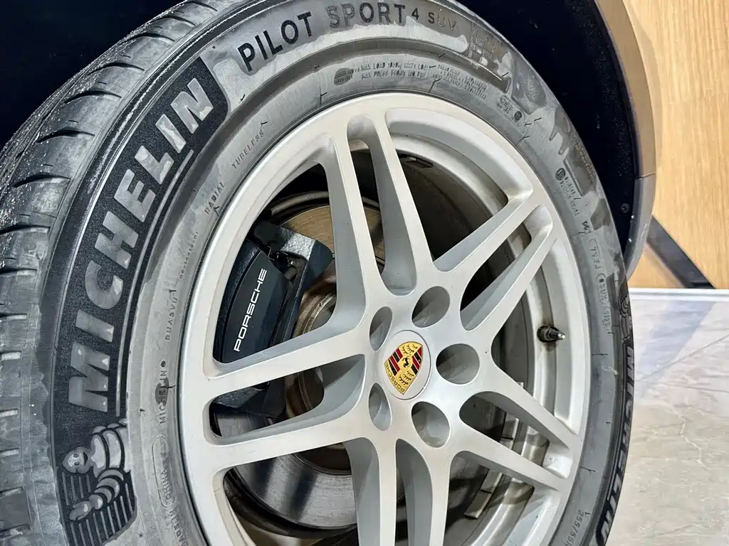 Porsche Macan 2020 — фото 15