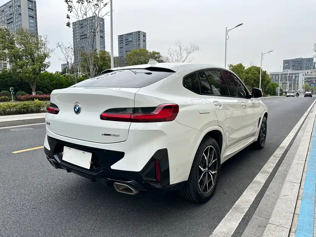 BMW X4 2022 — фото 6