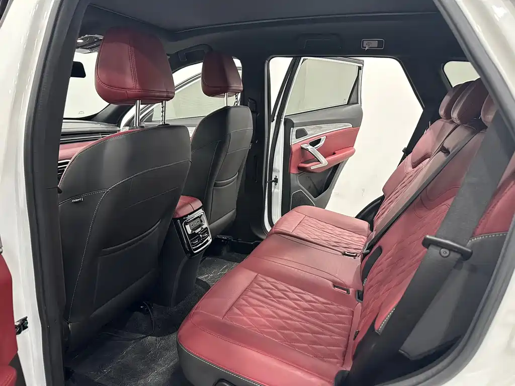 Jetour X70 PLUS 2023