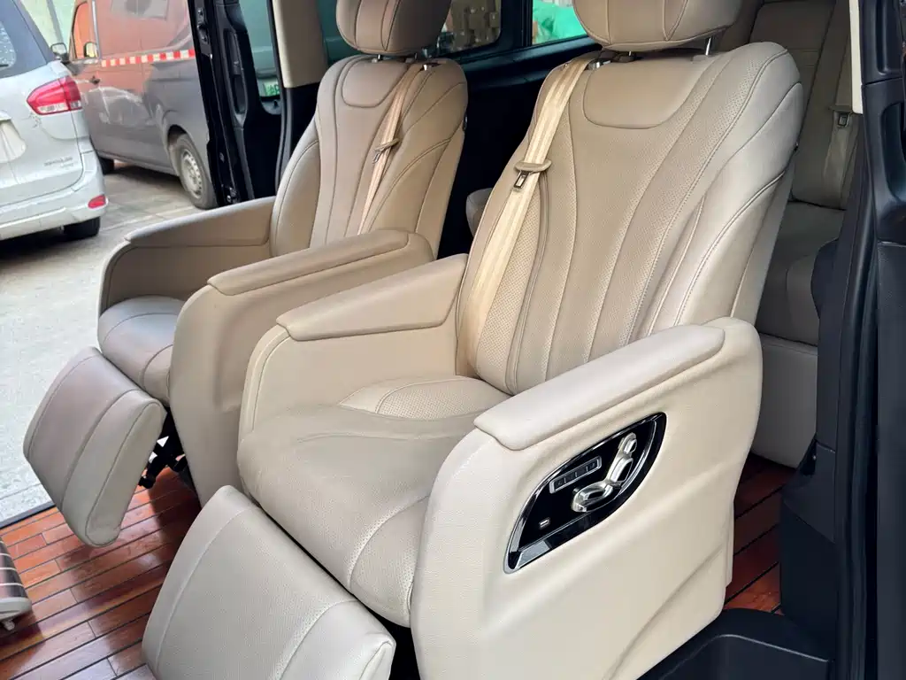 Mercedes-Benz Vito 2018 — фото 33