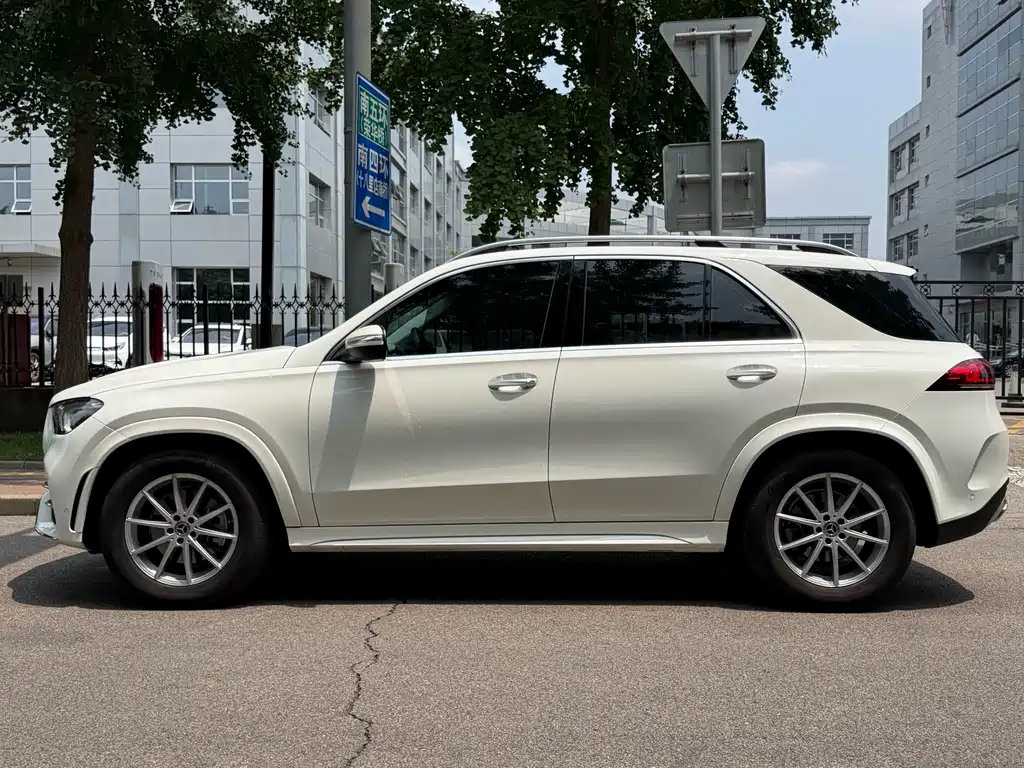 Mercedes-Benz GLE 2020