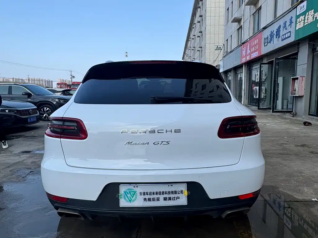 Porsche Macan 2016 — фото 9