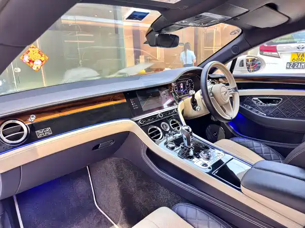 Bentley Continental 2018