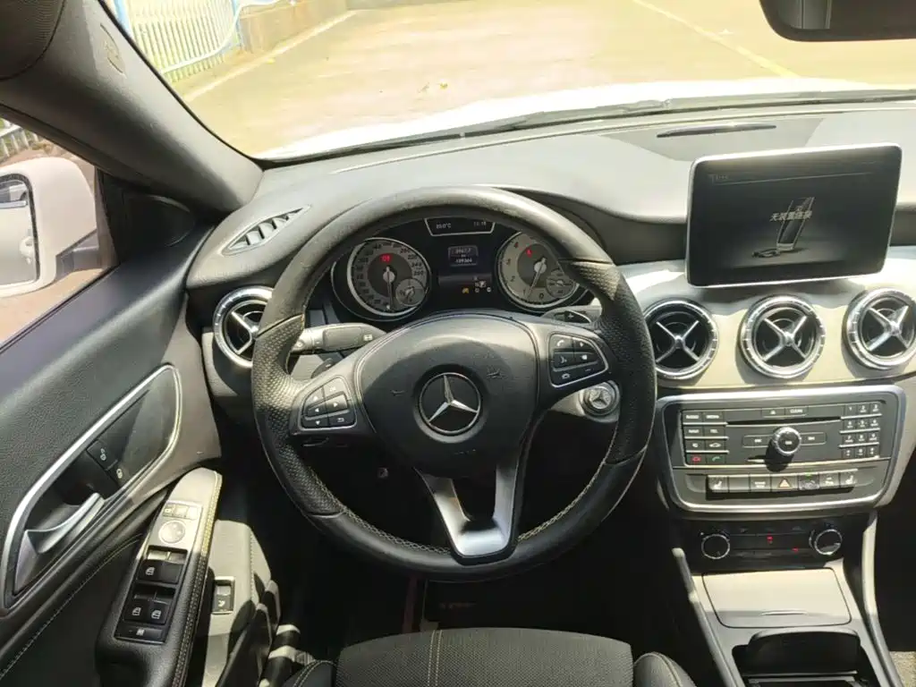 Mercedes-Benz CLA 2016 — фото 11
