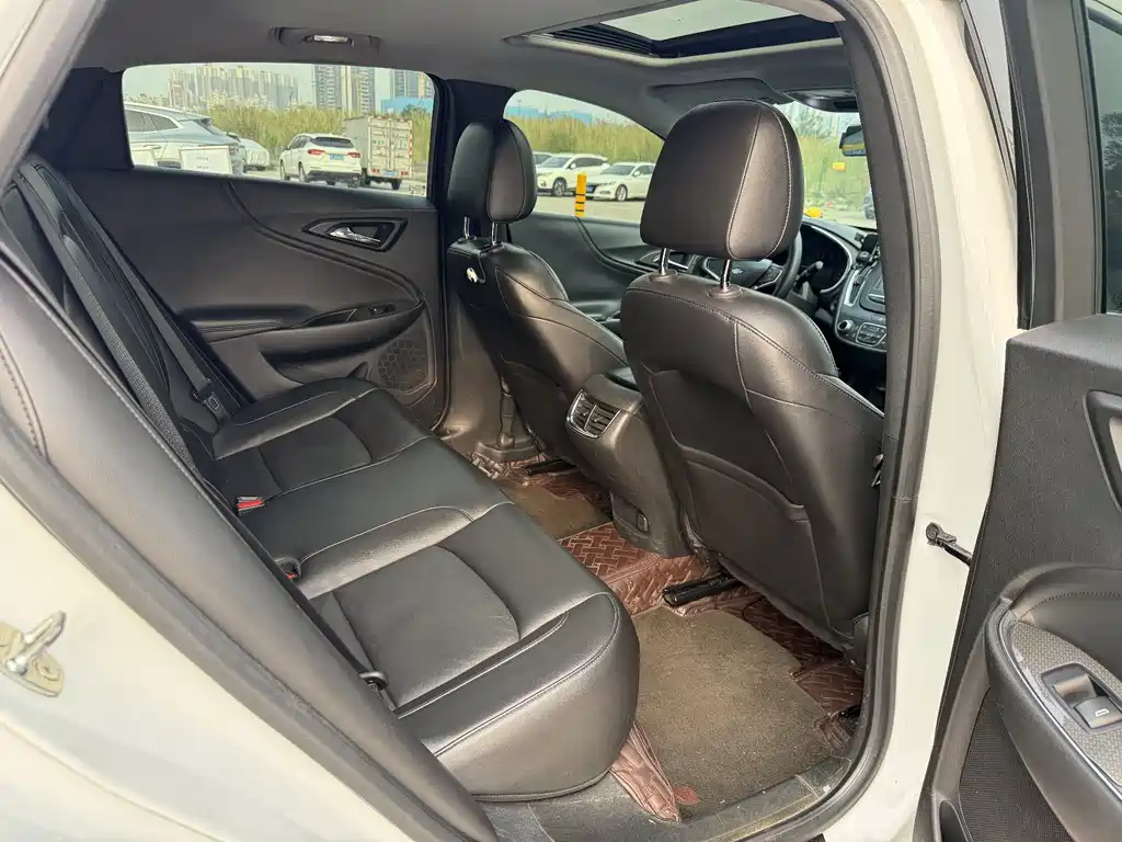 Chevrolet Malibu XL 2017 — фото 13