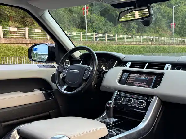 Land Rover Range Rover Sport 2014