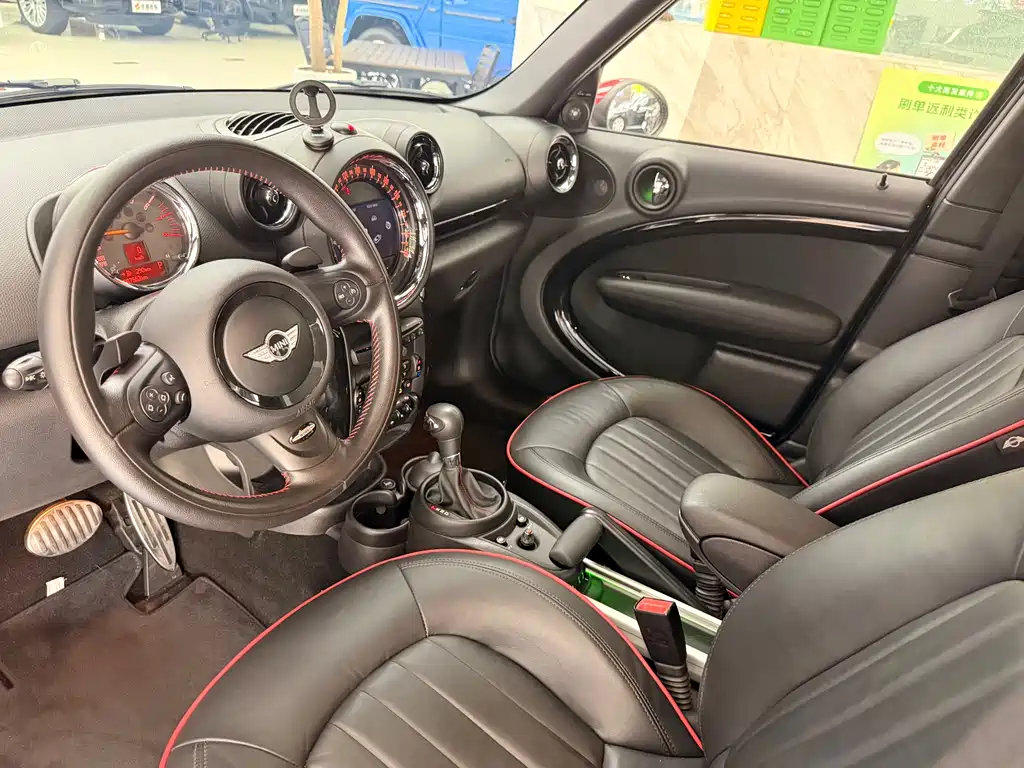 MINI JCW COUNTRYMAN 2015 — фото 17