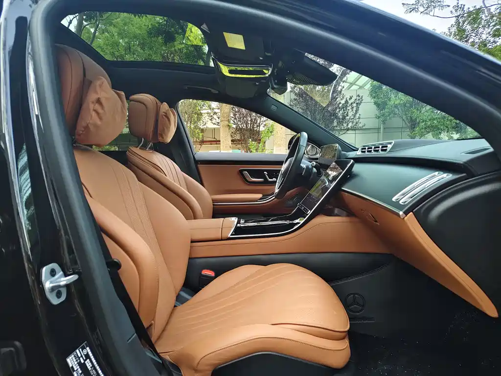 Mercedes-Benz S-Class 2024
