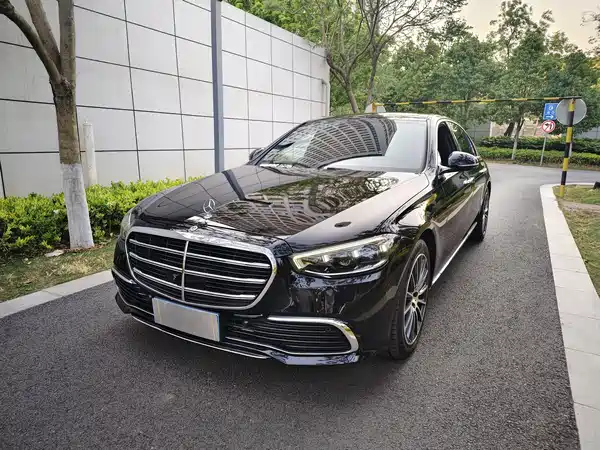 Mercedes-Benz S-Class 2024