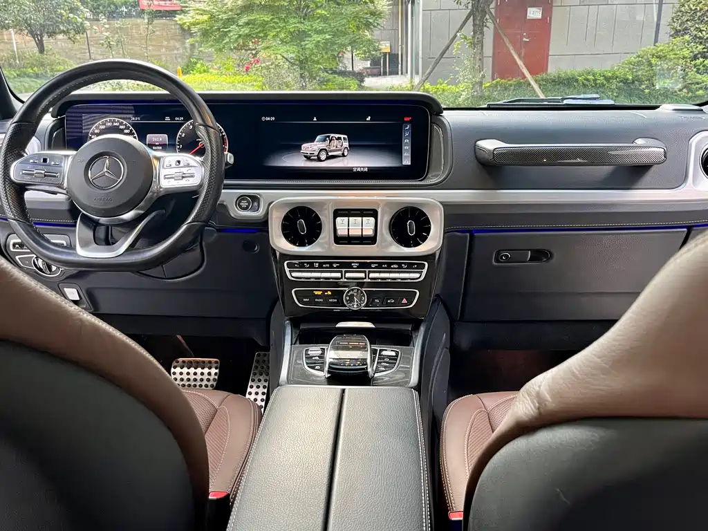 Mercedes-Benz G-Class 2019 — фото 20